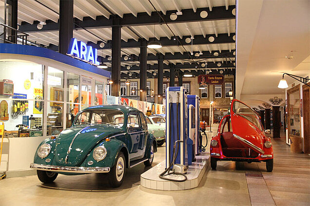 Oldtimer-Museum-Zylinderhau